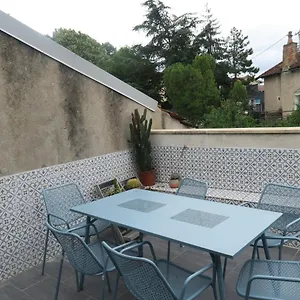 le-12-bed-breakfast-villefranche-de-rouergue.midi-pyreneeshotels.com/